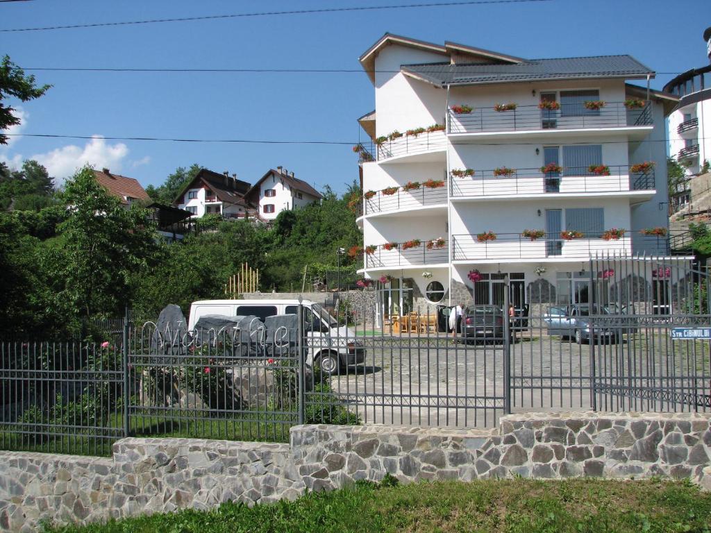 Pensiunea Warthe Bed & Breakfast Brașov Exterior foto